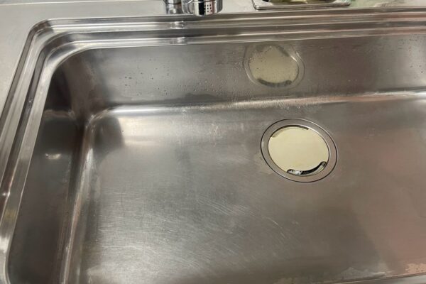 キッチンクリーニング 日進市 シンクの水アカ除去後